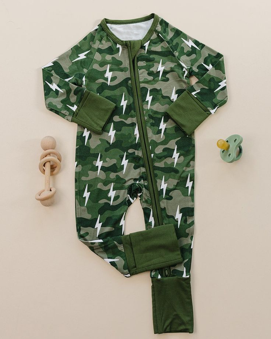 11.11 LR2902 Pre Order No moq Baby Boys Green Camo Lightnings Two Way Zip Southern Convertible Rompers