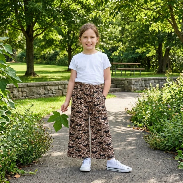 RTS NO MOQ （In stock）P1133 Baby Girls Bats Leopard Halloween Pockets Flare Pants Bottom