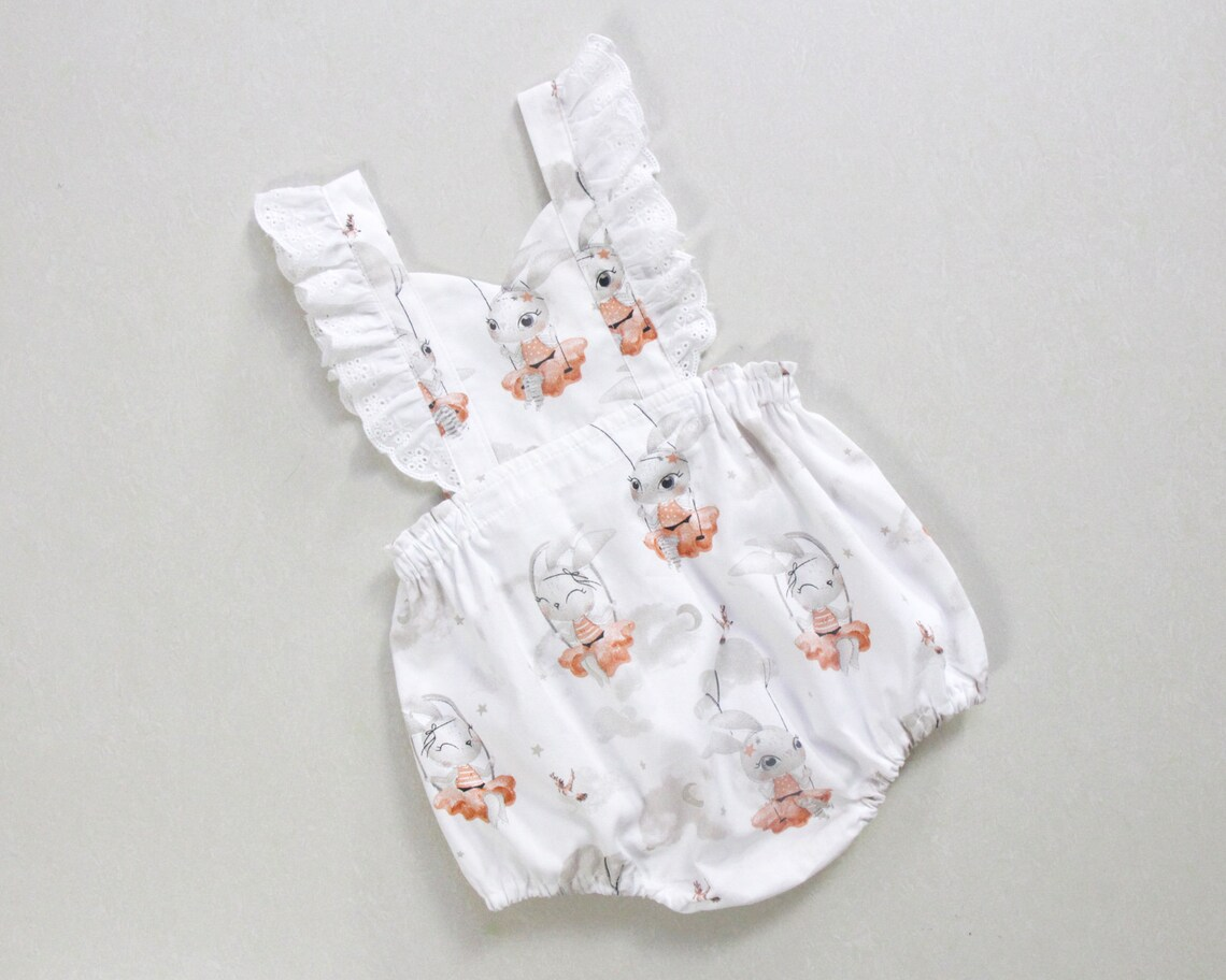 10.27 (Pre Order) No moq SR3407 PRE-ORDER Baby Girls Flutter Sleeve Rabbits Plaid Easter Ruffle Rompers