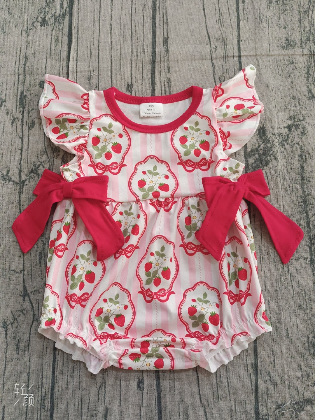 1.12 SR3890 Sample No Moq Baby Girls Pink Stripe Flowers Strawberry Bows Ruffle Rompers