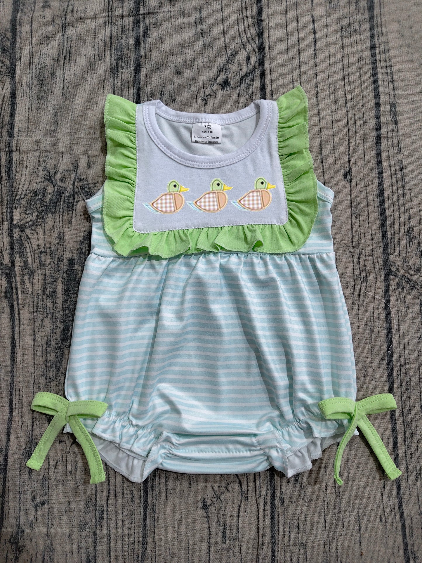 3.23 SR4082 Sample No Moq Baby Girls Sleeveless Green Ducks Stripe Ruffle Rompers
