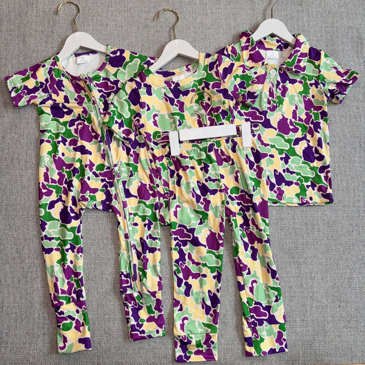 10.27 RTS Sibling Baby Boys Mardigras Camo Pant Pajamas Sets Two Way Zip Convertible Rompers Polo Shirts Top
