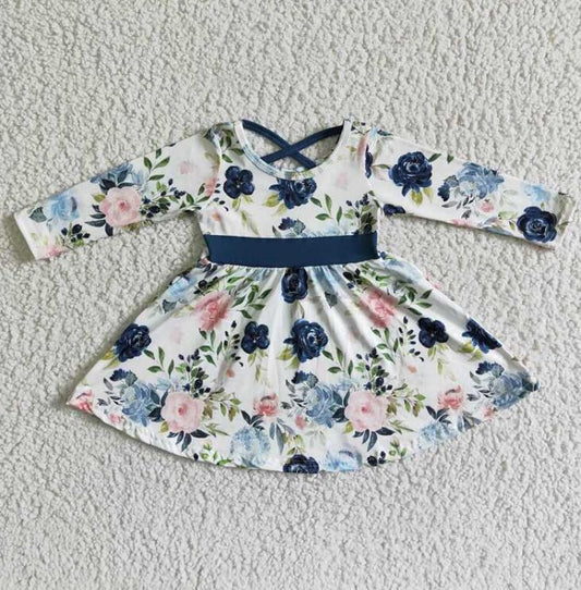 6 A8-5 blue floral dress